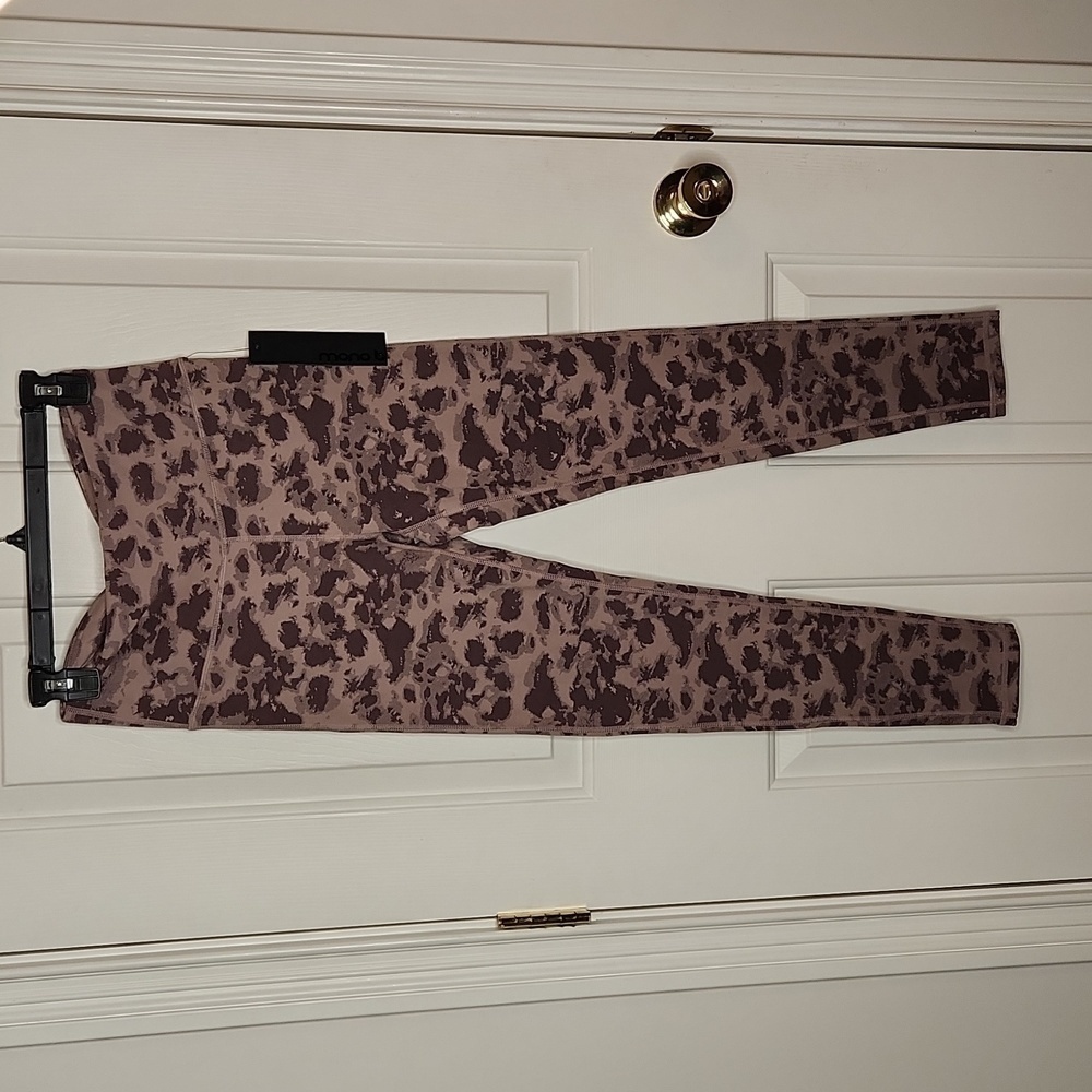 Mono B Textured Spotted High Waist Leggings Iris Bark Size M NWT